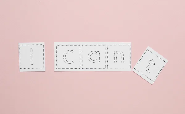 ピンク背景　I can't